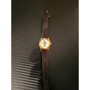 Disney TIME WORKS Minnie Mouse Watch, Quartz Movement Needs Battery